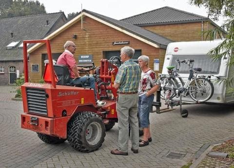 Recreatie- en Zorgbedrijf De Kleine Weide foto 2