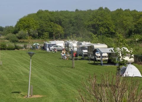 De Woldstek Visvijvers & Minicamping foto 3