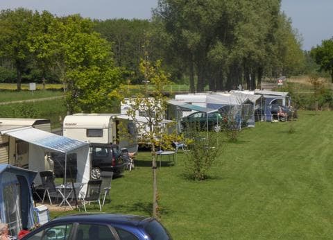 De Woldstek Visvijvers & Minicamping foto 2